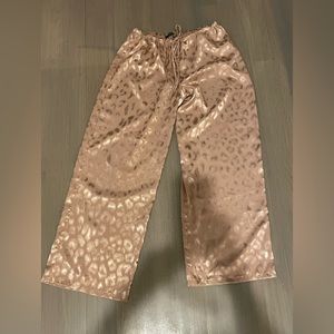 NWOT natori silky feel lounge pants sz s